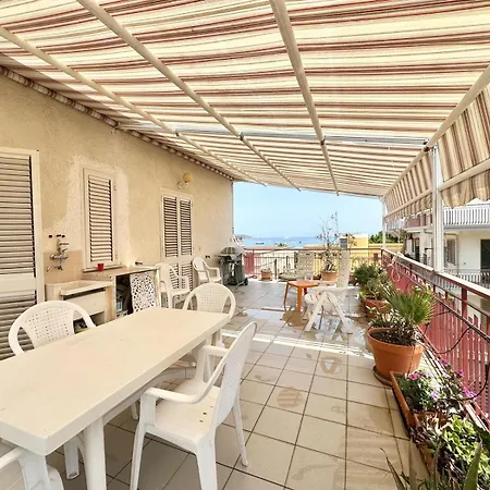 Ginevra House *